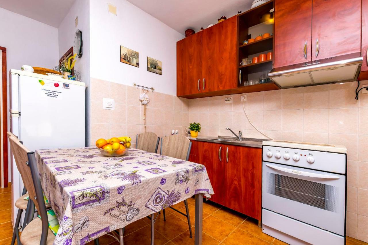 Apartments Bozo Ražanj Екстериор снимка
